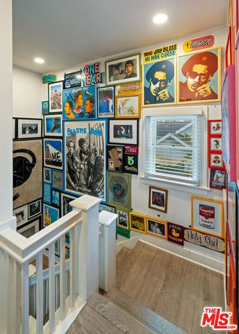 1722 Nichols Canyon Road, Los Angeles, CA 90046