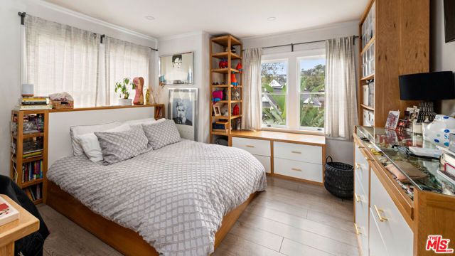 1722 Nichols Canyon Road, Los Angeles, CA 90046