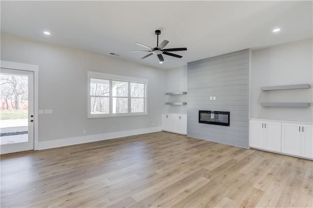 30 River Overlook Way, Jefferson, GA 30549