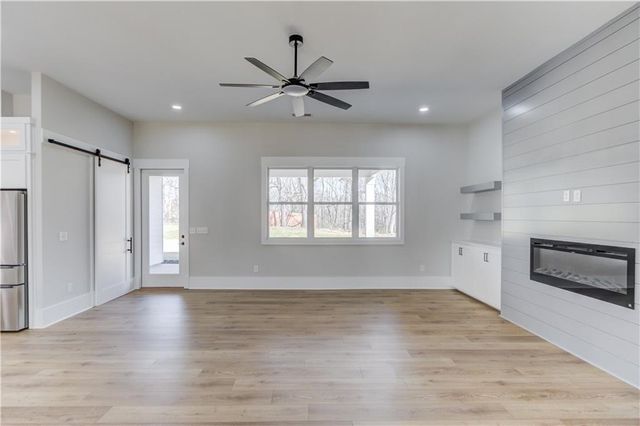 30 River Overlook Way, Jefferson, GA 30549
