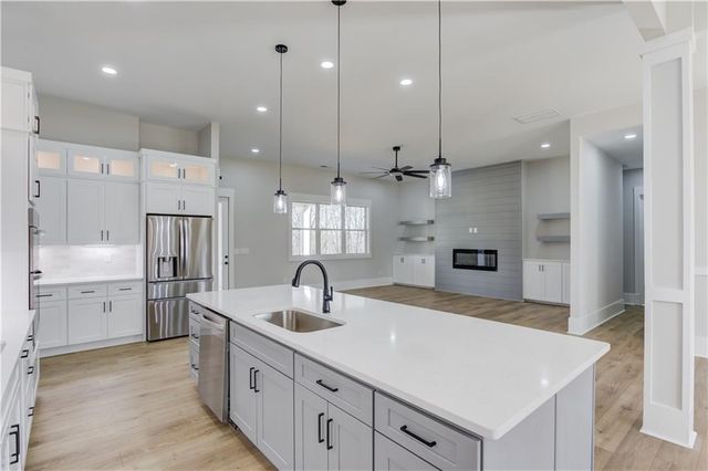 30 River Overlook Way, Jefferson, GA 30549
