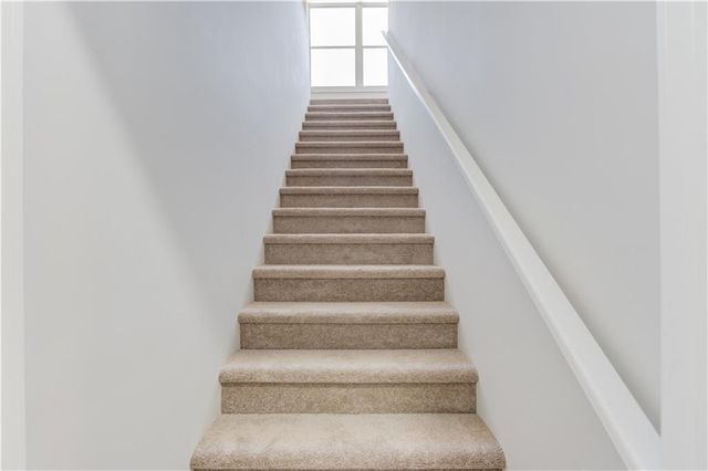 30 River Overlook Way, Jefferson, GA 30549