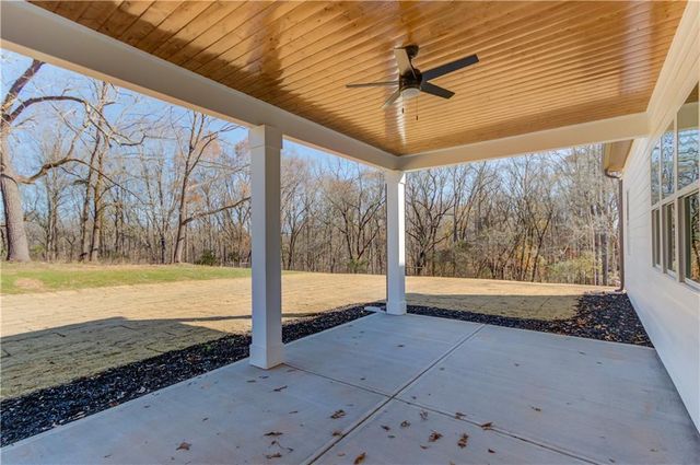 30 River Overlook Way, Jefferson, GA 30549