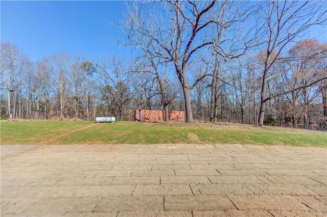 30 River Overlook Way, Jefferson, GA 30549