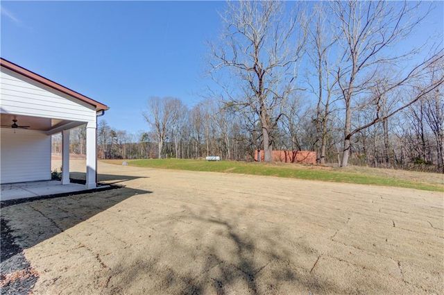30 River Overlook Way, Jefferson, GA 30549