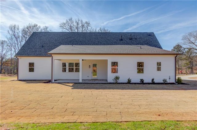 30 River Overlook Way, Jefferson, GA 30549
