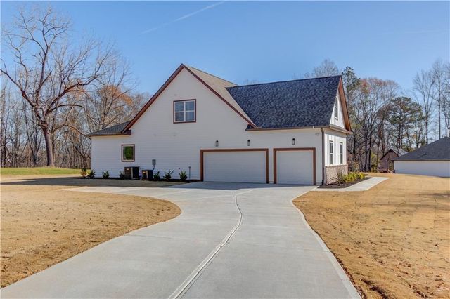 30 River Overlook Way, Jefferson, GA 30549