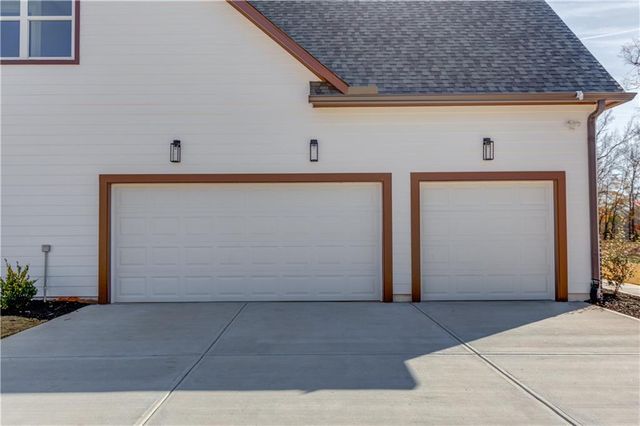 30 River Overlook Way, Jefferson, GA 30549