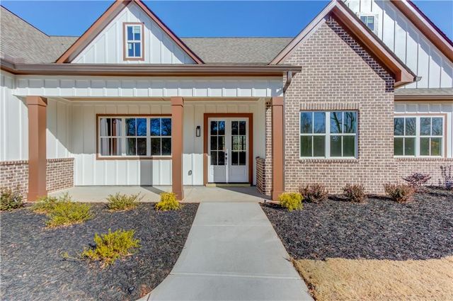 30 River Overlook Way, Jefferson, GA 30549