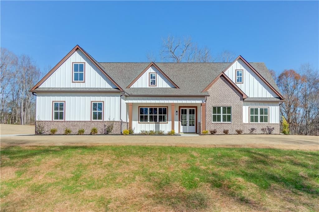 30 River Overlook Way, Jefferson, GA 30549