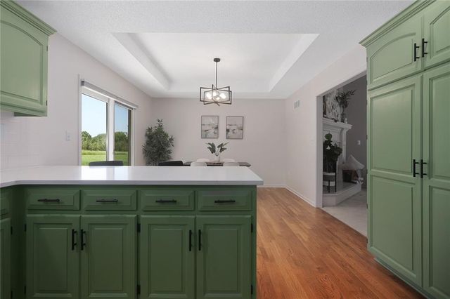 1400 SW Pacific Drive, Lee's Summit, MO 64081