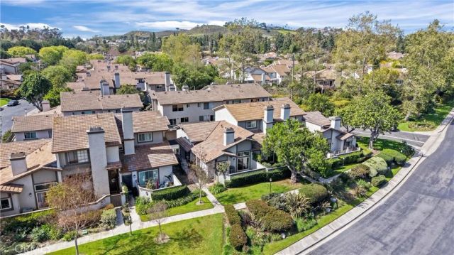 8 Evening Breeze, Irvine, CA 92603