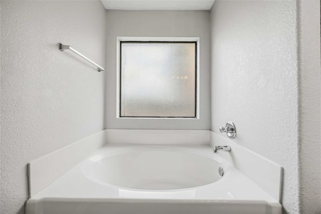 8002 W Red Oak Lane, Texas City, TX 77591