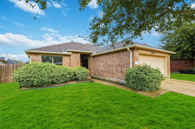 8002 W Red Oak Lane, Texas City, TX 77591