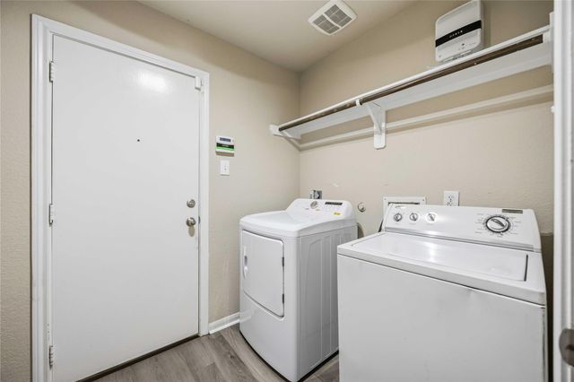 8002 W Red Oak Lane, Texas City, TX 77591