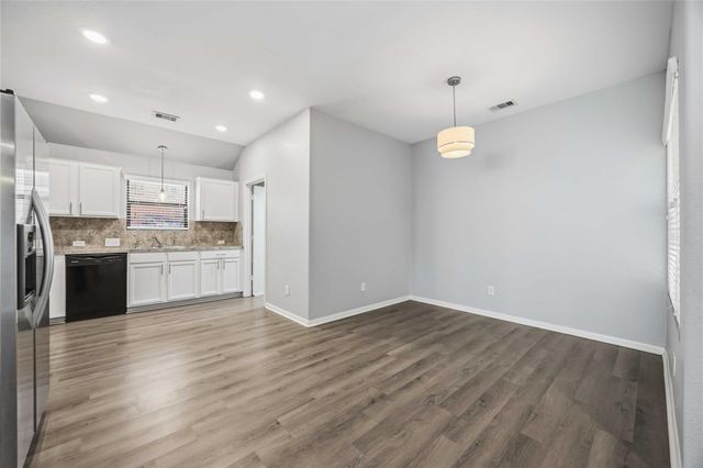 8002 W Red Oak Lane, Texas City, TX 77591