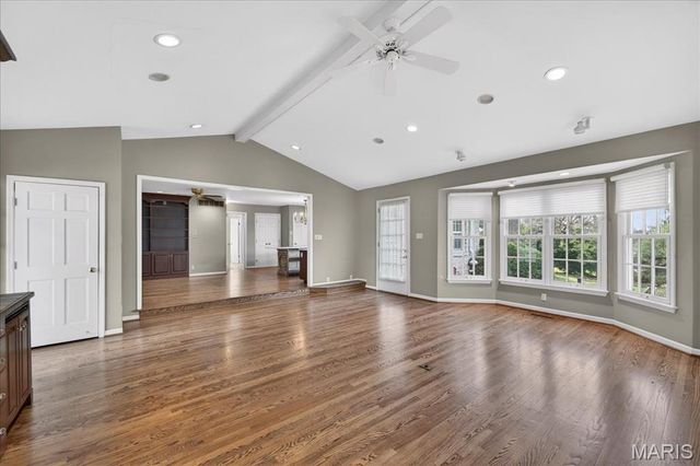 1 Glenkirk Lane, Glendale, MO 63122