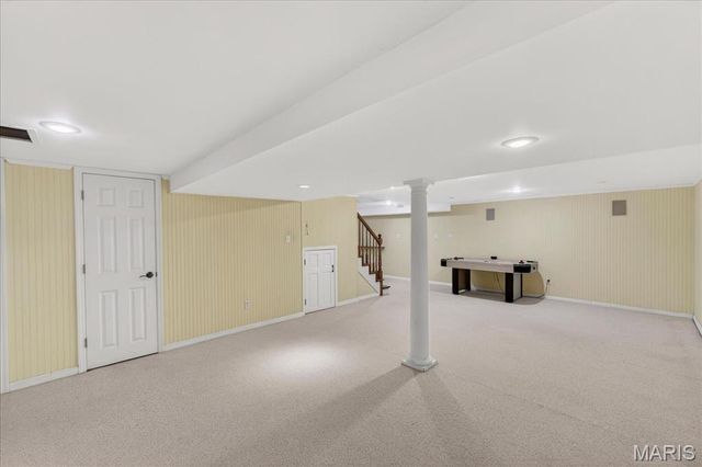 1 Glenkirk Lane, Glendale, MO 63122