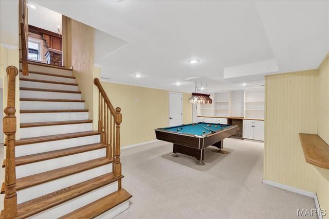 1 Glenkirk Lane, Glendale, MO 63122