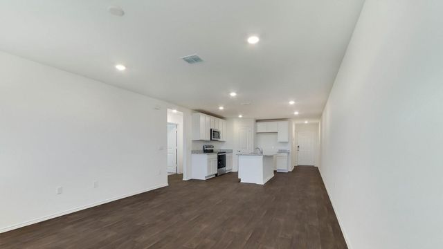 18512-B High Flyer WAY, Manor, TX 78653