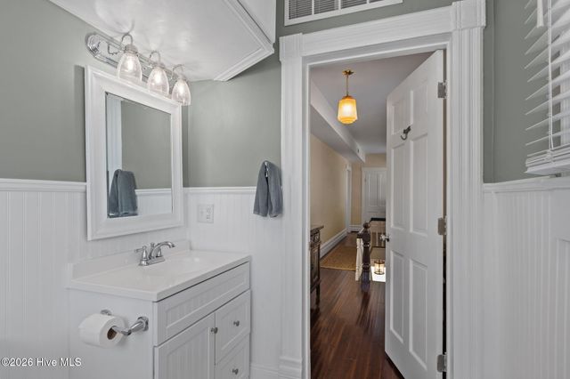 227 New Street, New Bern, NC 28560