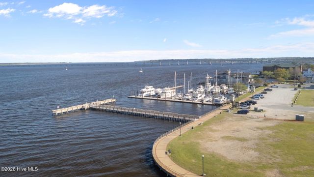 227 New Street, New Bern, NC 28560