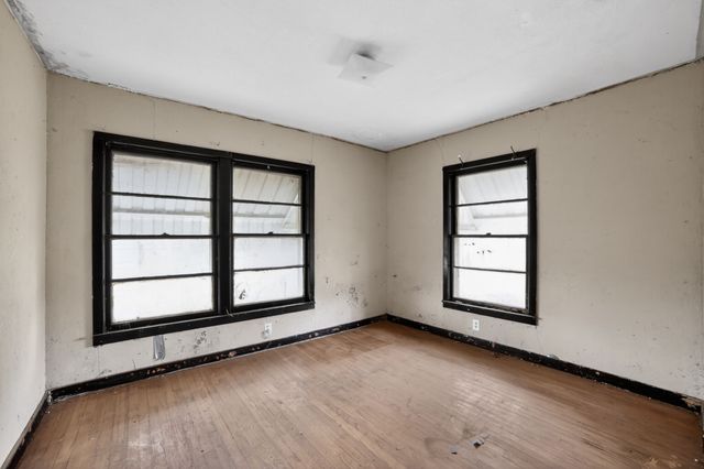 2519 Taylor Street, Commerce, TX 75428