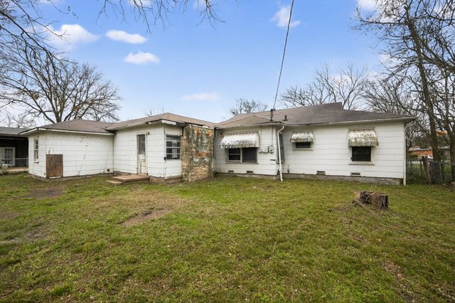 2519 Taylor Street, Commerce, TX 75428