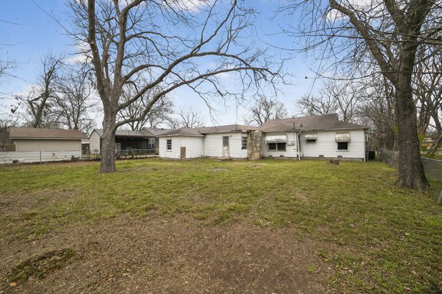 2519 Taylor Street, Commerce, TX 75428