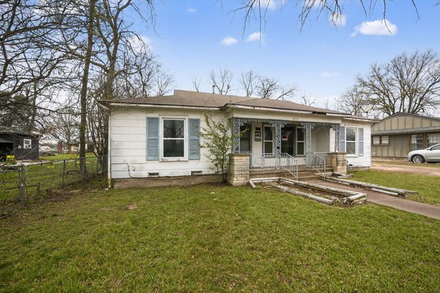 2519 Taylor Street, Commerce, TX 75428