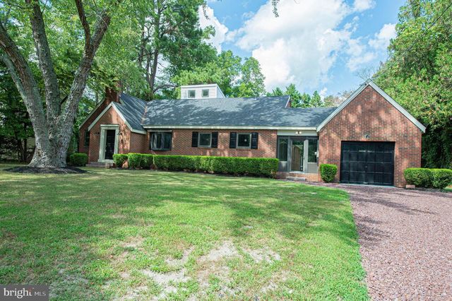 215 PINE BLUFF RD, Salisbury, MD 21801