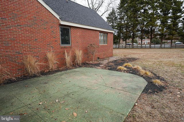 215 PINE BLUFF RD, Salisbury, MD 21801