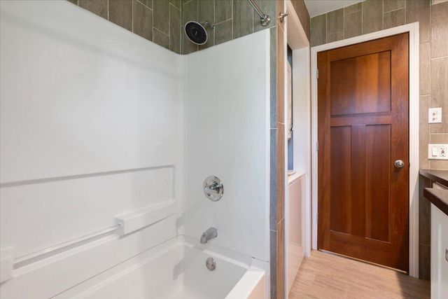 5817 Quail Avenue N, Crystal, MN 55429