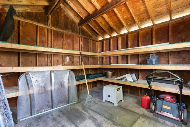 5817 Quail Avenue N, Crystal, MN 55429