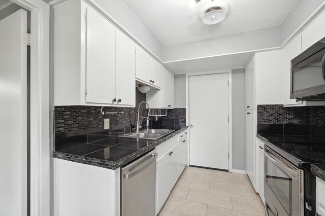 1522 W Palm, Aransas Pass, TX 78336