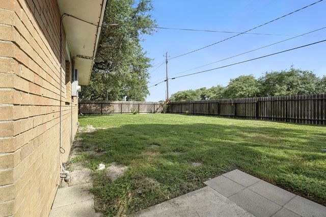 1522 W Palm, Aransas Pass, TX 78336