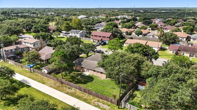 1522 W Palm, Aransas Pass, TX 78336