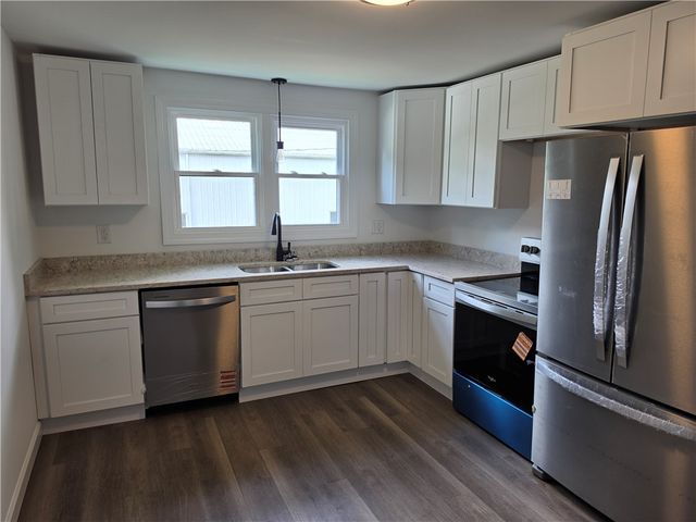 8 W First Street, Williamston, SC 29697