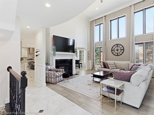 7219 Vista Drive, Shelby Charter Township, MI 48316