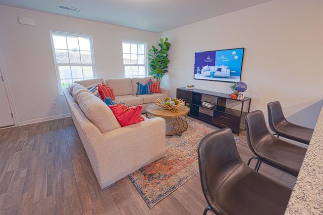 425 Mossy Walk Way, Spartanburg, SC 29303