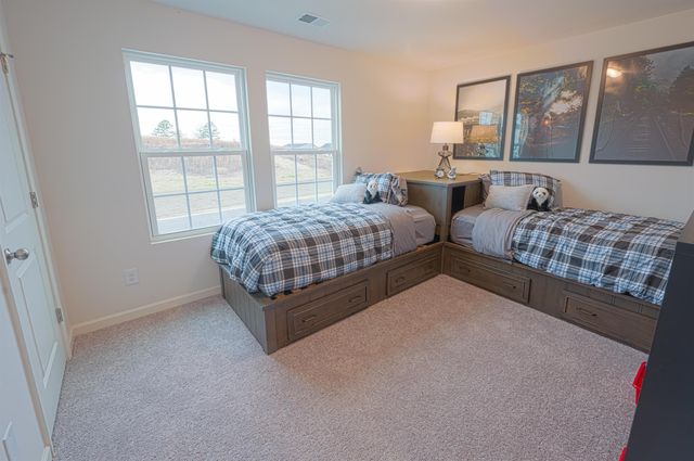 425 Mossy Walk Way, Spartanburg, SC 29303