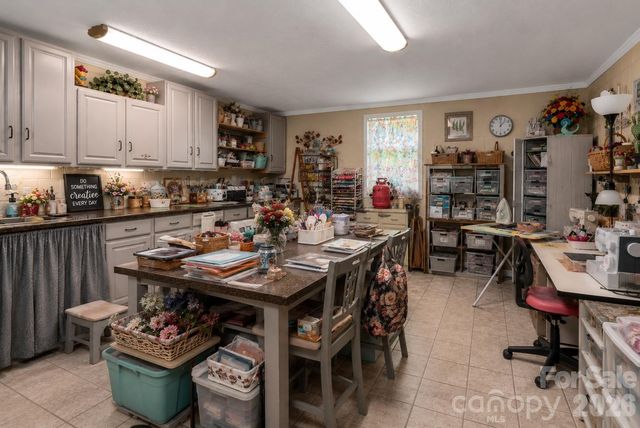 702 Love Joy Road, Canton, NC 28716