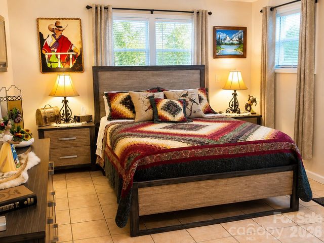 702 Love Joy Road, Canton, NC 28716