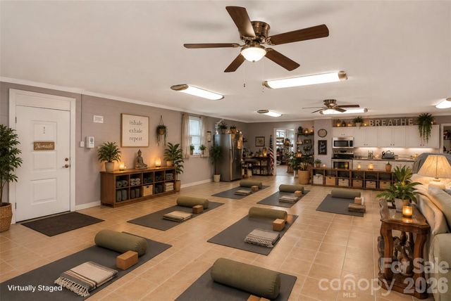 702 Love Joy Road, Canton, NC 28716