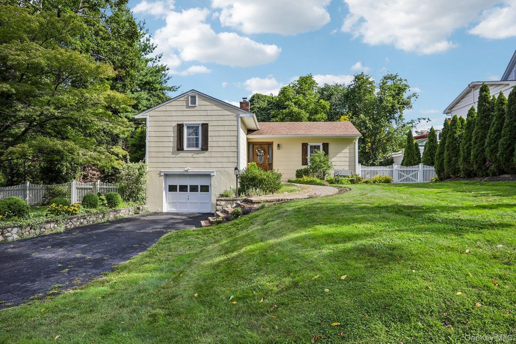 1 Brentwood Drive, Pleasantville, NY 10570 — exterior