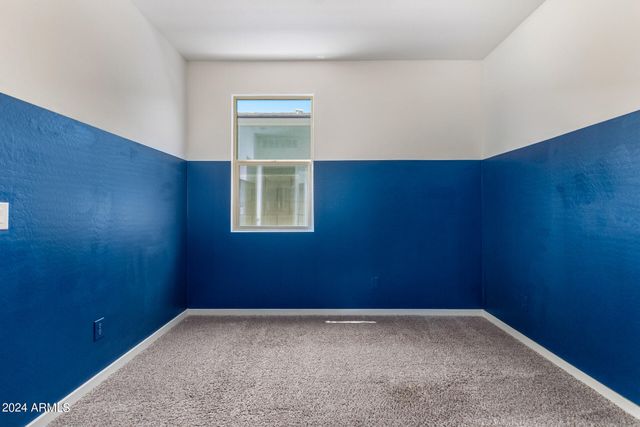 33948 N BEEBLOSSOM Trail, San Tan Valley, AZ 85144