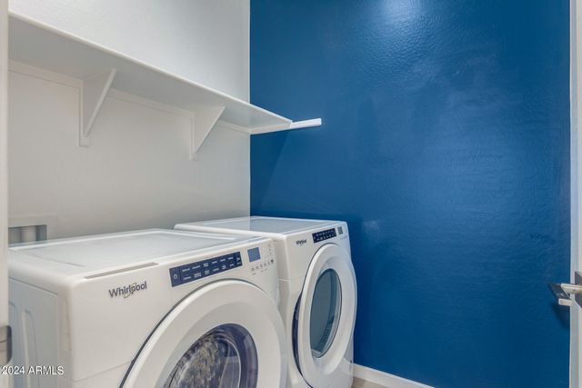 33948 N BEEBLOSSOM Trail, San Tan Valley, AZ 85144