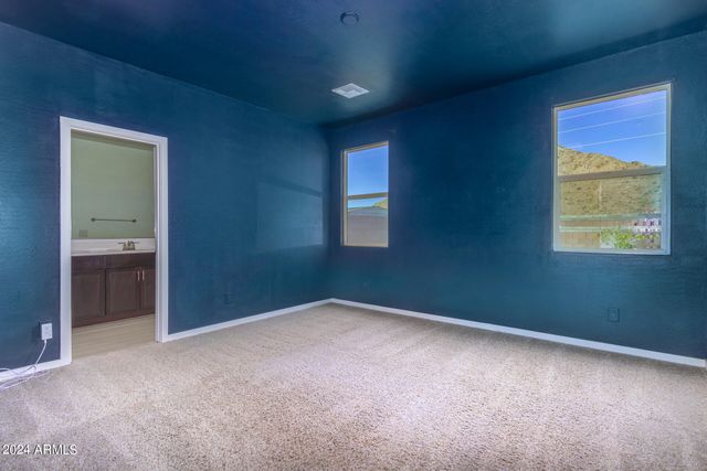 33948 N BEEBLOSSOM Trail, San Tan Valley, AZ 85144