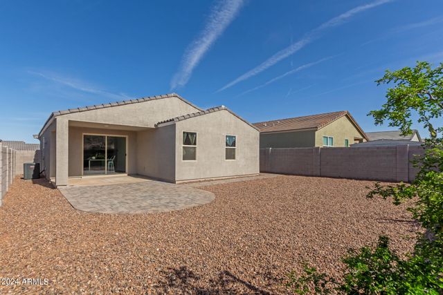 33948 N BEEBLOSSOM Trail, San Tan Valley, AZ 85144
