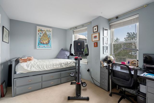 113 Sumner St 32, Boston, MA 02128